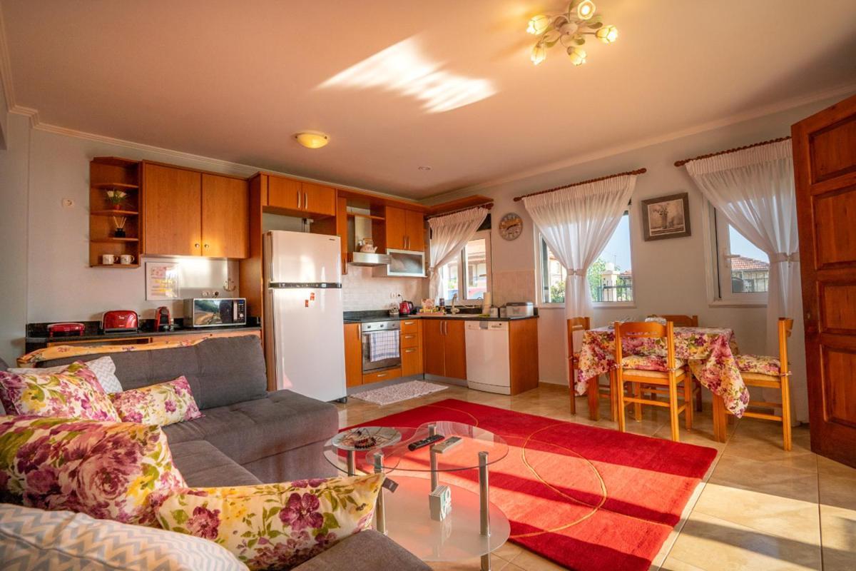 Paralia Platanou Seaview House Ngoại thất bức ảnh